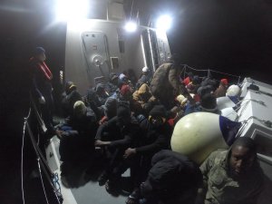 Kuşadası’nda 45 Düzensiz Göçmen Kurtarıldı