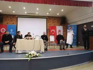 Kutsal Topraklara Gedecek Umrecilere Eğitim