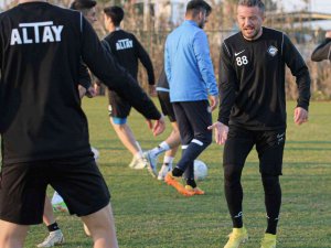 Altay, Hazırlık Maçında Berabere Kaldı