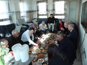 Bakan Kurum, Manavgat’ta Afetzedelerin Evine Konuk Oldu