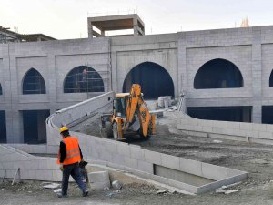 Abb’nin Tarihi Ulus Kent Merkezi Projelerinde İnşaatlar Devam Ediyor