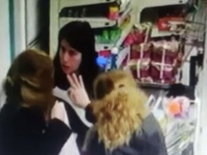 İ̇stanbul’da Kasiyer Kadına “Fiyat Farkı” Dayağı
