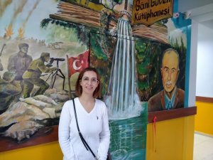 Babalarının Adına Kütüphane Yaptırdılar