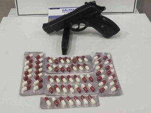Azılı Hırsız, Tabanca Ve Sentetik Hap İle Yakalandı