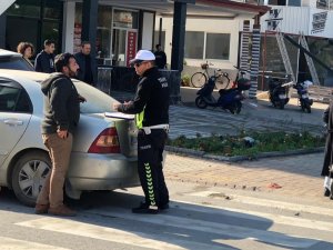 Gazipaşa’da Motosikletle Otomobil Çarpıştı: 1 Yaralı
