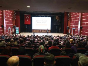 Konya Büyükşehir İlçelerdeki Şehir Konferanslarında Sevilen İsimleri Konyalılarla Buluşturuyor