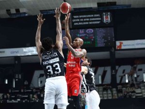 Basketbol Süper Ligi: Beşiktaş Emlakjet: 67 - Bahçeşehir Koleji: 71