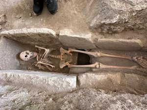 Aydın’da Yaklaşık 8 Asırlık Kadın İskeleti Bulundu