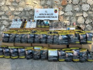 Jandarmadan Kaçak Tütün Ve Elektronik Sigara Operasyonu