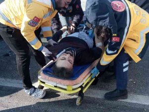 Tırla Otomobilin Çarpıştığı Kazada 1 Kişi Öldü