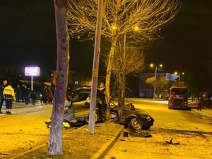 Hurdaya Dönen Otomobilden Sağ Çıktı