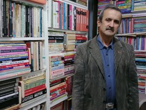 Karataş’tan Yılda 3 Kitap