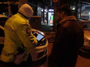 2.96 Promil Alkollü Çıkan Sürücüden Polise: "Bu Kadar Heyecan Yapmaya Gerek Yok"