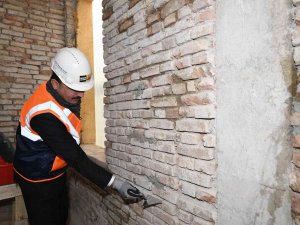 Başkan Altay Depo No 4 Restorasyonunda İlk Harcı Koydu