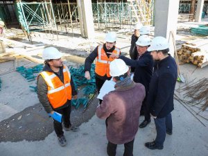 Meram Yaka Sosyal Tesisi Hızla Yükseliyor