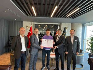 10 Okula Masa Tenisi Desteği