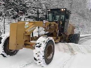 Giresun’un Yüksek Kesimlerinde Karla Mücadele Başladı