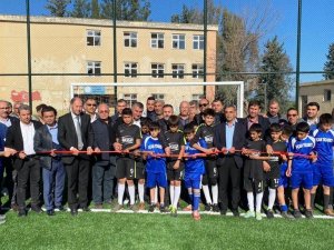 Yapımı Tamamlanan Halı Sahalar Hizmete Açıldı