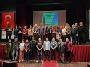 Gölcük Ve İklim Krizini En İyi Yansıtan Kareler Ödüllendirildi