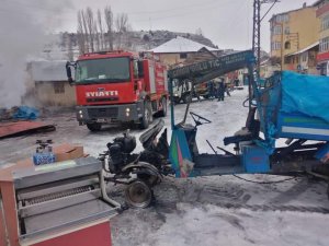 Köy Fırını Alev Alev Yandı