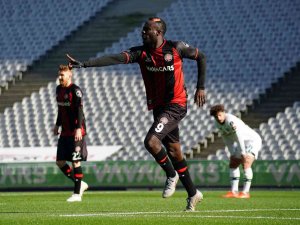 Spor Toto Süper Lig: Fatih Karagümrük: 2 - Konyaspor: 0 (İ̇lk Yarı)