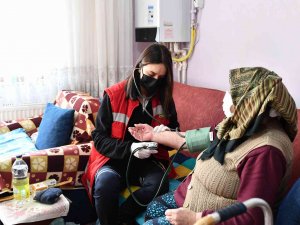 Tebev İle Yüzler Gülüyor