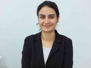 Burhaniye’ De Genç Tekniker Kök Boyanın Kitabını Yazıyor