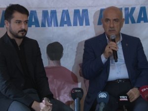 Bakan Kirişci Ve Eşi Kızılcahamam’da Gençlerle Bir Araya Geldi
