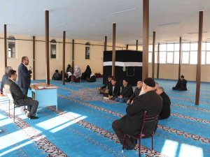 Ağrı’da Umreye Gidecek Vatandaşlara Seminer Düzenlendi