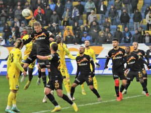 Süper Toto Süper Lig: Mke Ankaragücü: 1 - Kayserispor: 1 (İ̇lk Yarı)