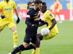 Cardoso 5. Golünü Attı