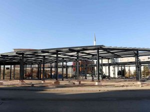 Yenimahalle Belediyesi Beş Pazar Yerine Güneş Enerji Paneli Kuruyor