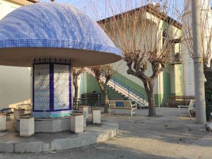 Cami Çıkışı Defalarca Bıçaklandı