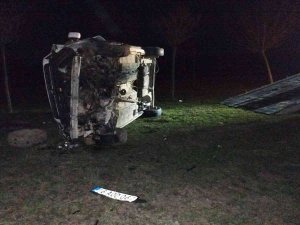 Takla Atan Araçtaki Güvercin Araç Başından Ayrılmadı