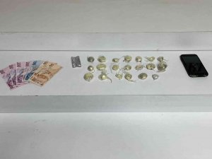 Şişli’de Motosikletin Deposundan Uyuşturucu Fışkırdı