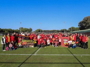 Göztepe Taraftarı, Kampı Noktalayan Takımlarına Moral Verdi