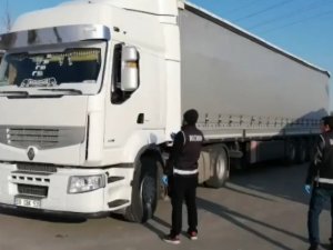 Dorsedeki Kutulardan 5 Milyonluk Kaçak Sigara Çıktı