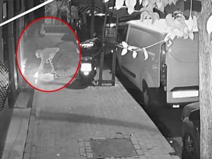 Bağcılar’da 20 Yaşındaki Genç Alkolün Etkisiyle Bir Binada Yangın Çıkardı
