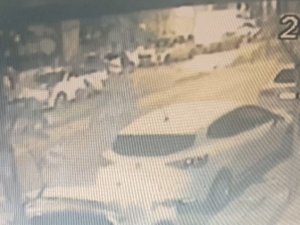 İ̇stanbul’da 2 Buçuk Dakikada 200 Bin Liralık Market Soygunu Kameraya Yansıdı