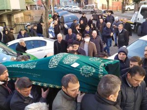 Fatih’te Darbedilip Öldürülen Taksi Şoförü Son Yolculuğuna Uğurlandı