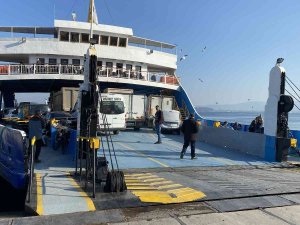 Bozcaada Ve Gökçeada’ya Fırtına Nedeniyle Yarınki Tüm Feribot Seferleri İptal Edildi