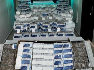 Kaçakçılar Çok Sayıda Malzemeyle Yakalandı