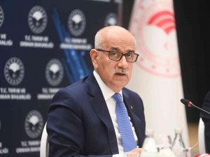 Bakan Kirişci: "Sahipsiz Hayvanlar Konusunda Yol Haritasının Son Şeklini Vereceğiz"