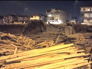 Hırsızlar 200 Bin Liralık İnşaat Kalıbıyla Yakalandı