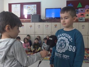 Gazetecilik Mesleği Tanıtılan Anaokulu Öğrencileri Kendi Haberlerini Kendileri Yaptı