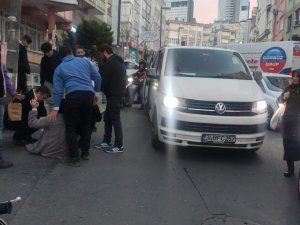 Mecidiyeköy ’De Vıp Minibüs Yolun Karşısına Geçmeye Çalışan Kadına Çarptı