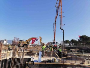 Soma’ya 7 Bin Kapasiteli Yeni Stadın Temeli Atıldı