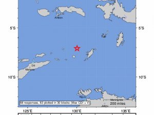 Endonezya Açıklarında 7.6 Büyüklüğünde Deprem