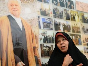 Eski İ̇ran Cumhurbaşkanı Rafsancani’nin Kızı Faize Haşimi’ye 5 Yıl Hapis