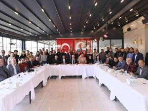 Vali Aksoy, Gazeteciler İle Kahvaltıda Buluştu